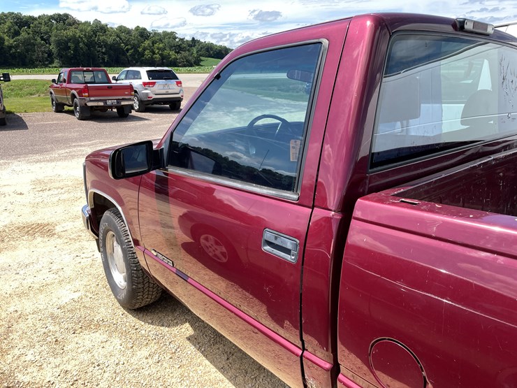#1046-•-1996-chevrolet-truck-(has-wi-rebuilt-title)-image-15