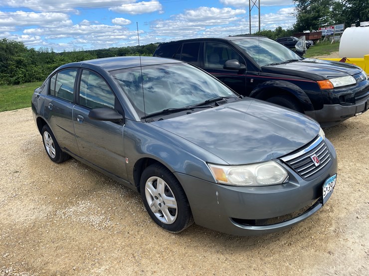 #1044-•-2006-saturn-ion-(has-mn-title)-image-3