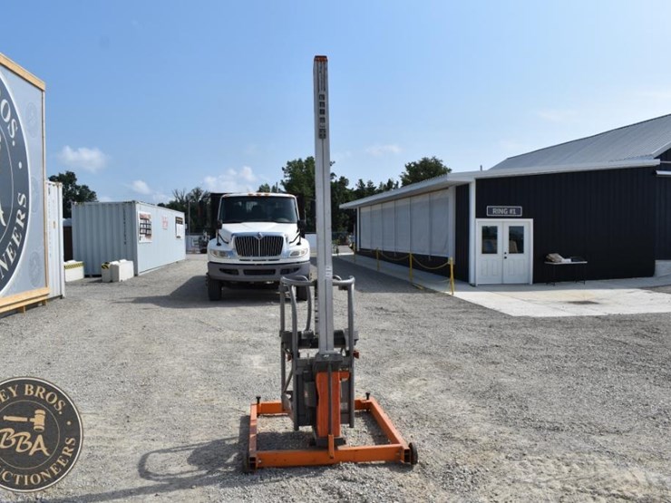 2012-jlg-fs80-image-16