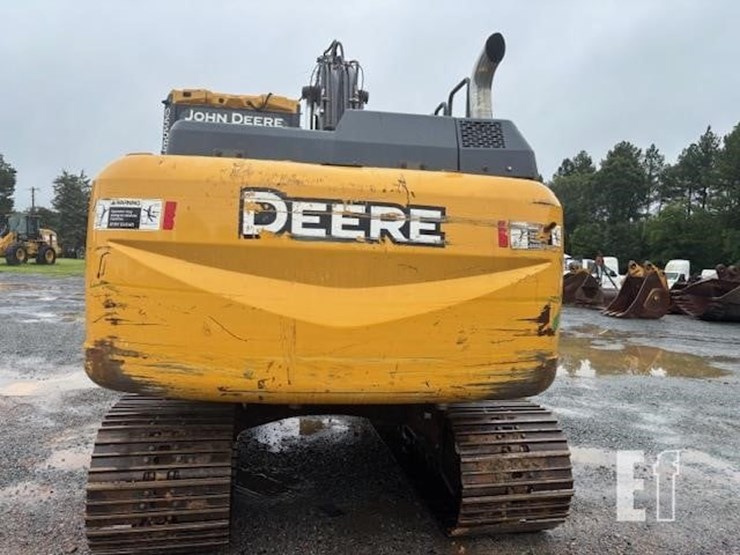 2014-deere-160g-lc-image-3