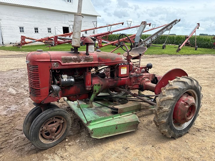 farmall-b-tractor-w/-5ft-belly-mower-image-2