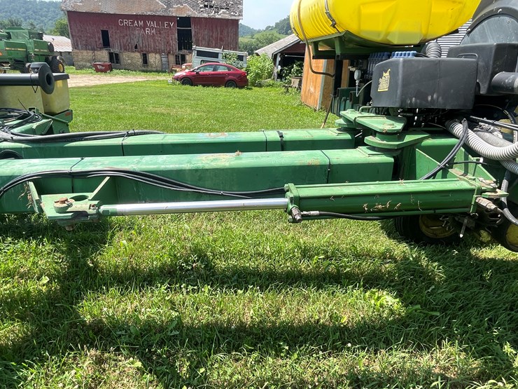 john-deere-7200-image-65