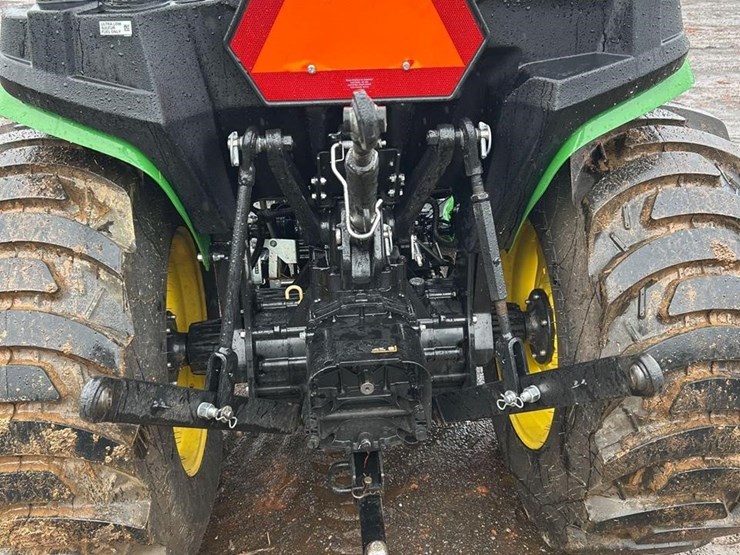 2022-john-deere-3032e-image-5
