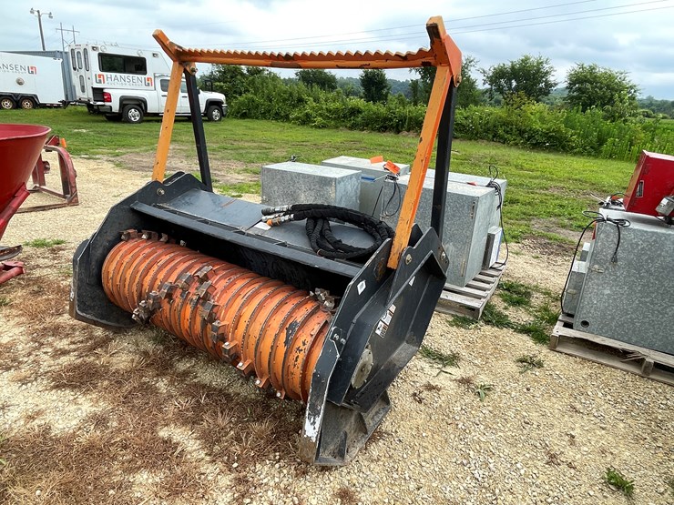 #1052-•-2022-titan-high-glow-mulching-head-attachment-for-skid-loader-image-1