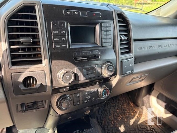 2017-ford-f450-image-10