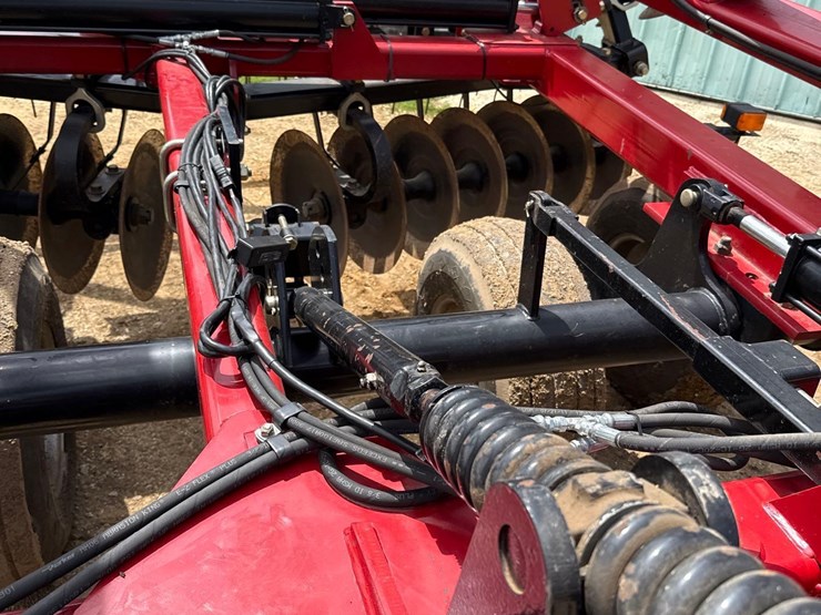 2012-case-ih-340-image-24