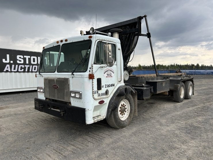 1988-peterbilt-320-image-1
