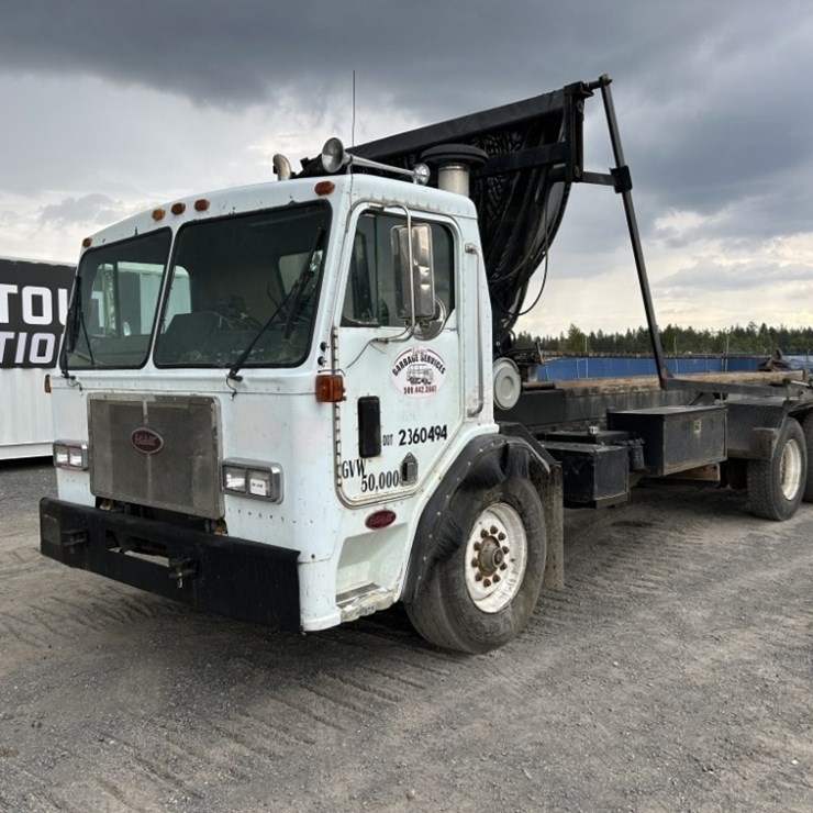 1988 PETERBILT 320