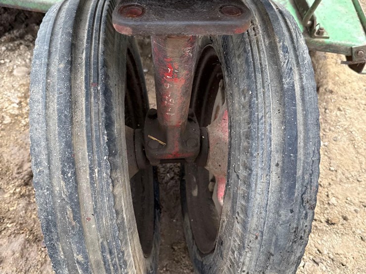 farmall-b-tractor-w/-5ft-belly-mower-image-12