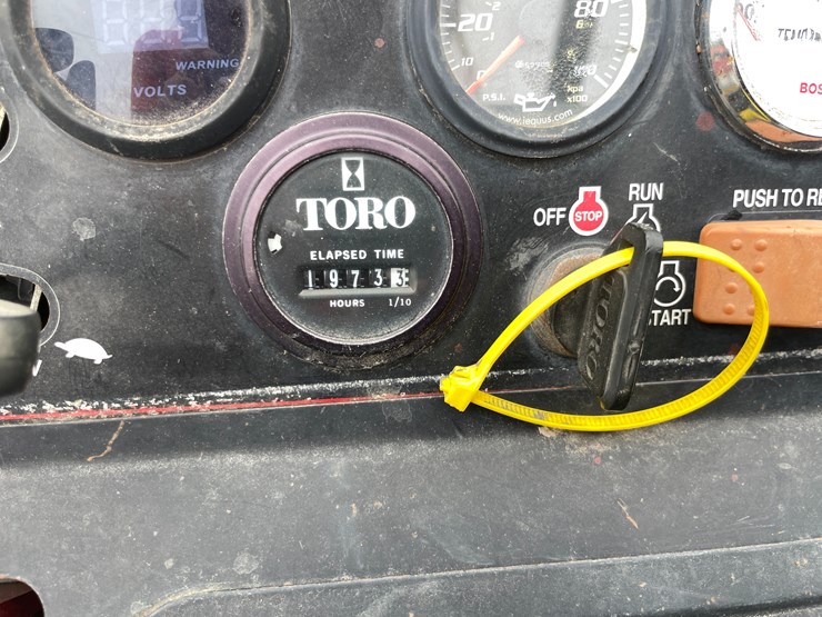 #1075-•-toro-lawn-mower-image-35