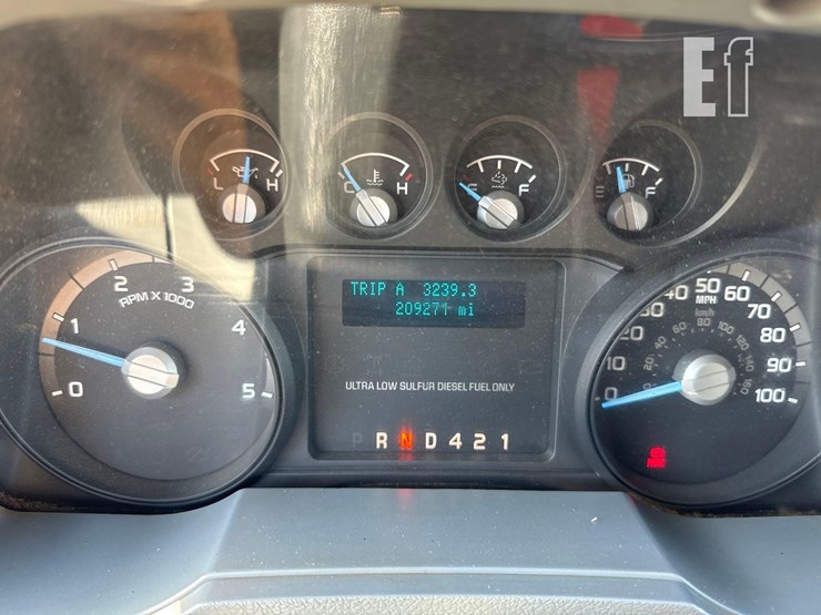 2013-ford-f750-xlt-image-16