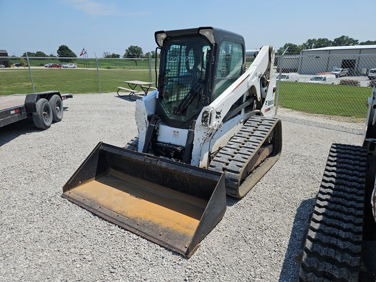 2013-bobcat-t650-image-1