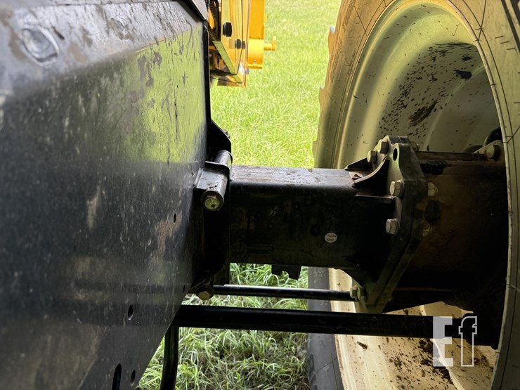 new-holland-cr960-image-52