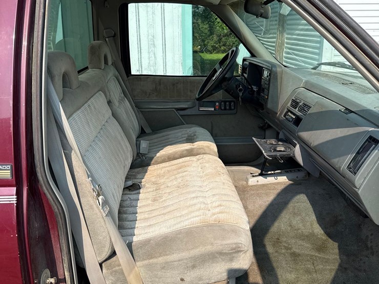 1993-chevy-1500-pickup-image-24