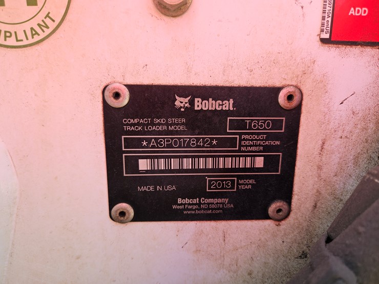 2013-bobcat-t650-image-21