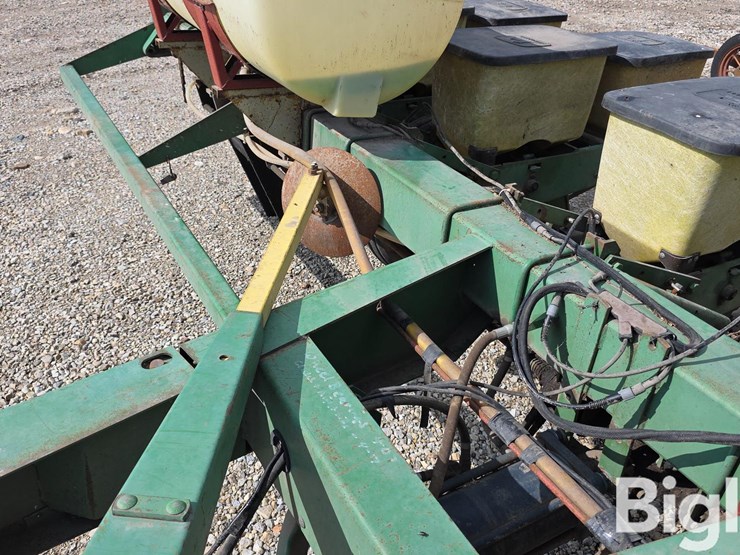 john-deere-7000-image-15