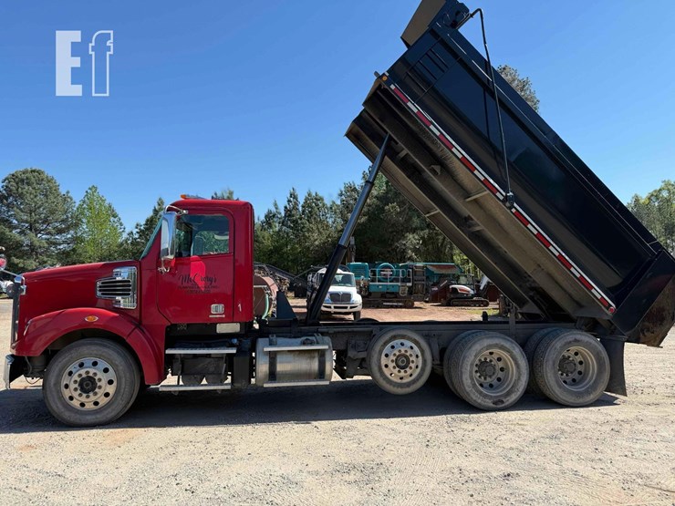 2014-freightliner-coronado-122-sd-image-5