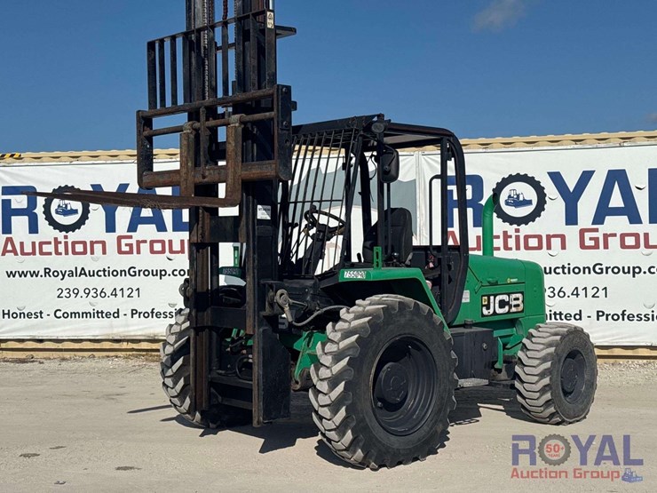 2015-jcb-930-image-1