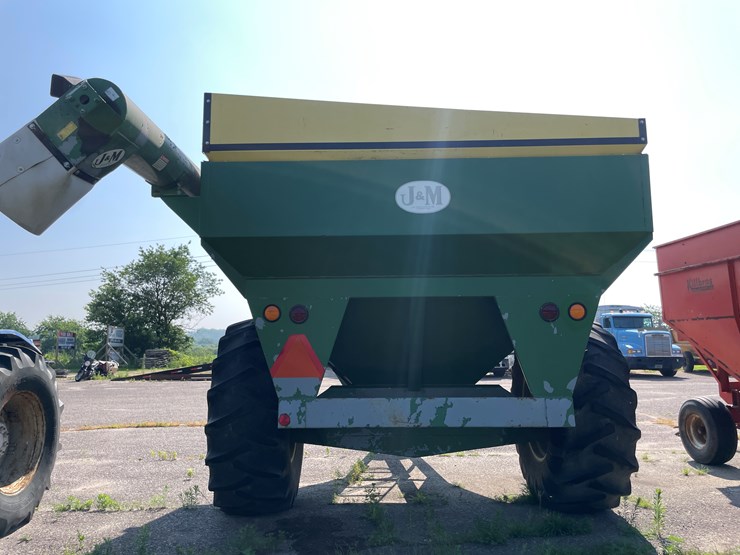 #1057-•-j-&-m-grain-cart-image-6