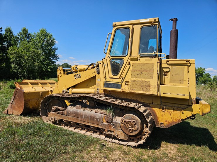 caterpillar-963-image-12