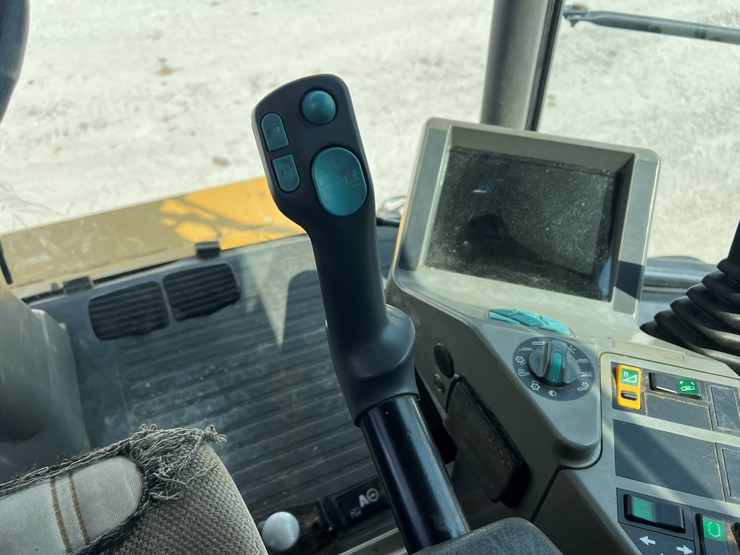 1999-caterpillar-lexion-465-image-13