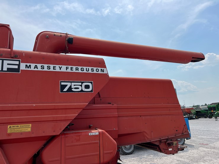 massey-ferguson-750-image-11