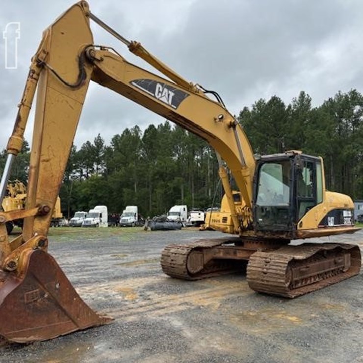 2002 CATERPILLAR 320C