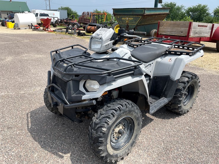 #1064-•-2018-polaris-570-utility-edition-4x4-image-1