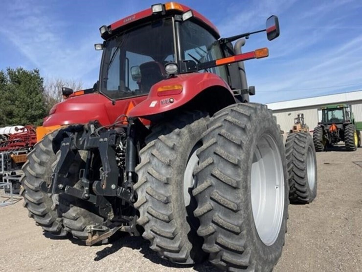2012-case-ih-magnum-260-image-21