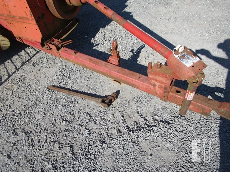 new-holland-315-image-2