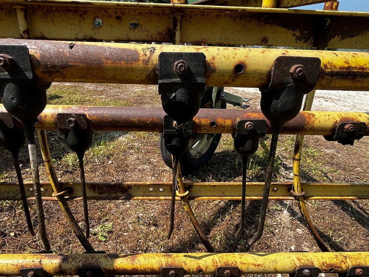 john-deere-660-image-4