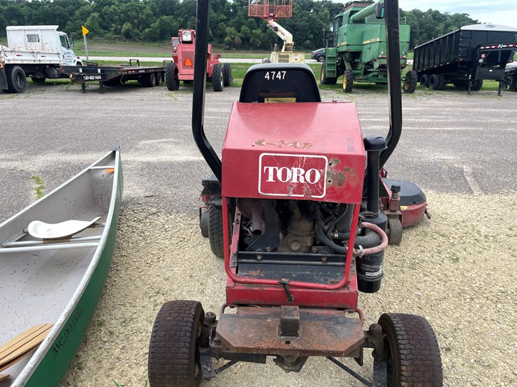 #1075-•-toro-lawn-mower-image-7
