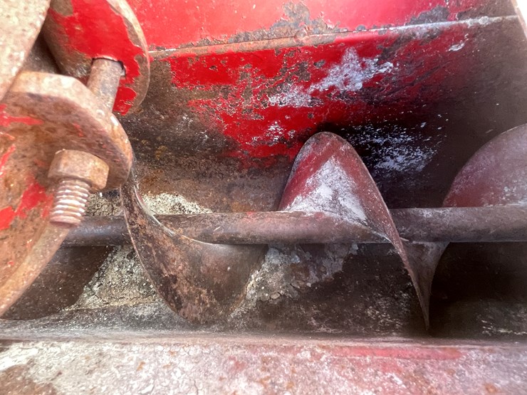 #1078-•-brady-650-feed-grinder-mixer-image-17