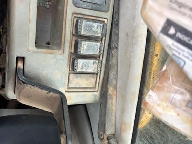2014-deere-160g-lc-image-10