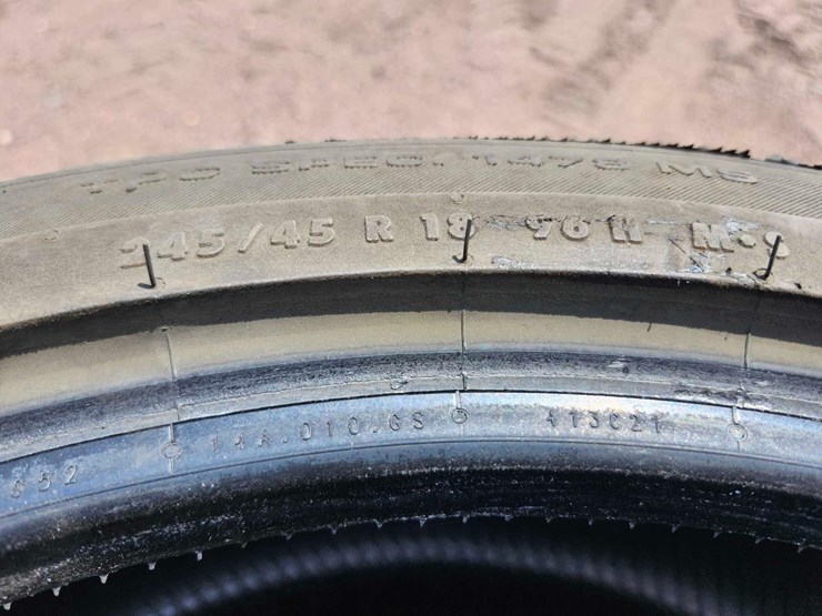 continental-procontact-245/45r18-tires-image-4