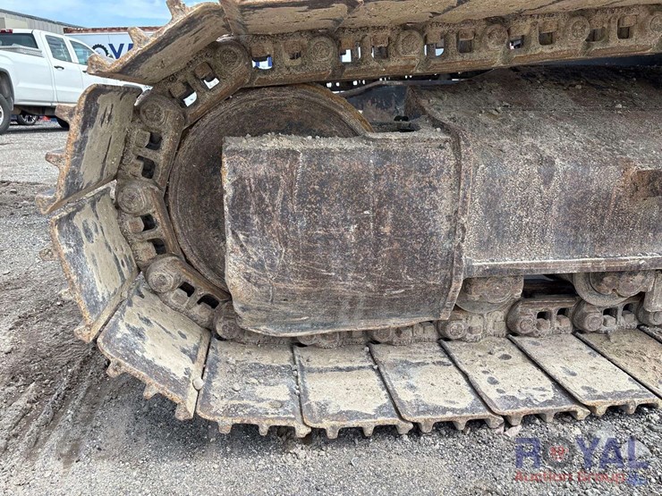 2017-caterpillar-326fl-image-38