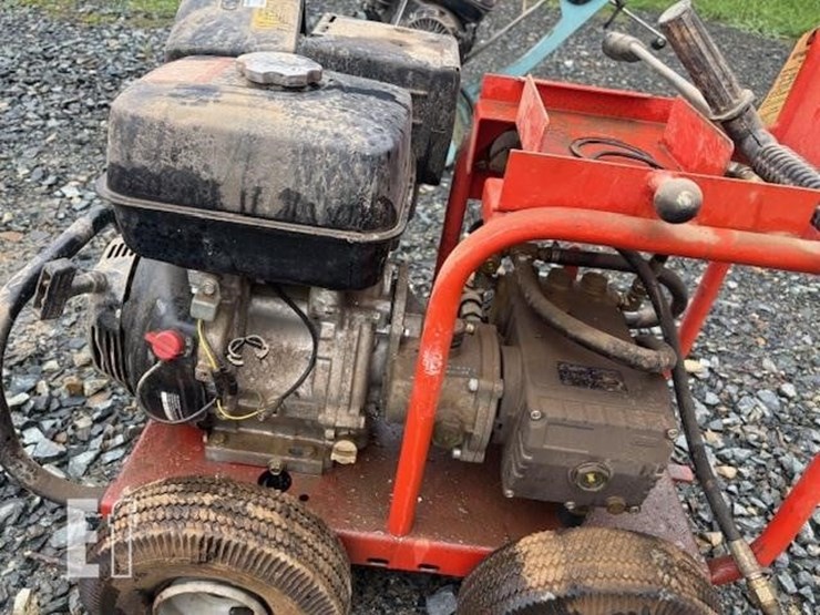 general-j3000-pressure-washer-image-3