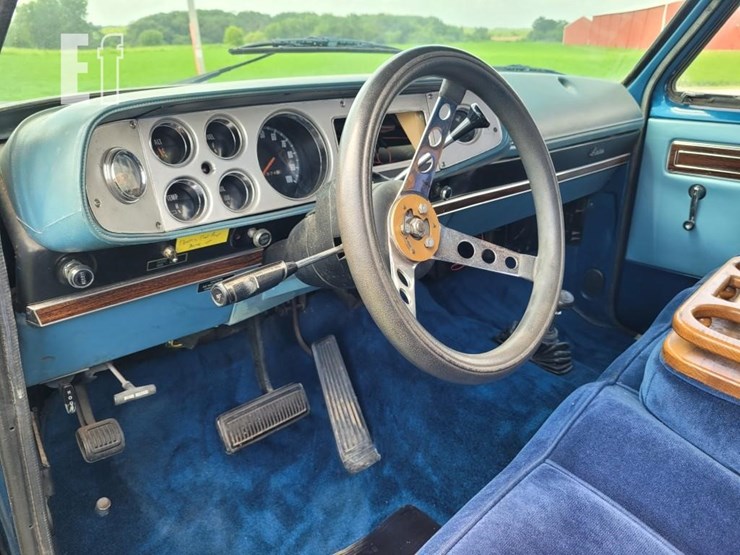 1977-dodge-power-wagon-image-23