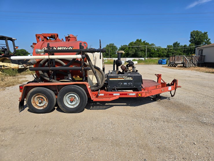 ditch-witch-fx25-image-8