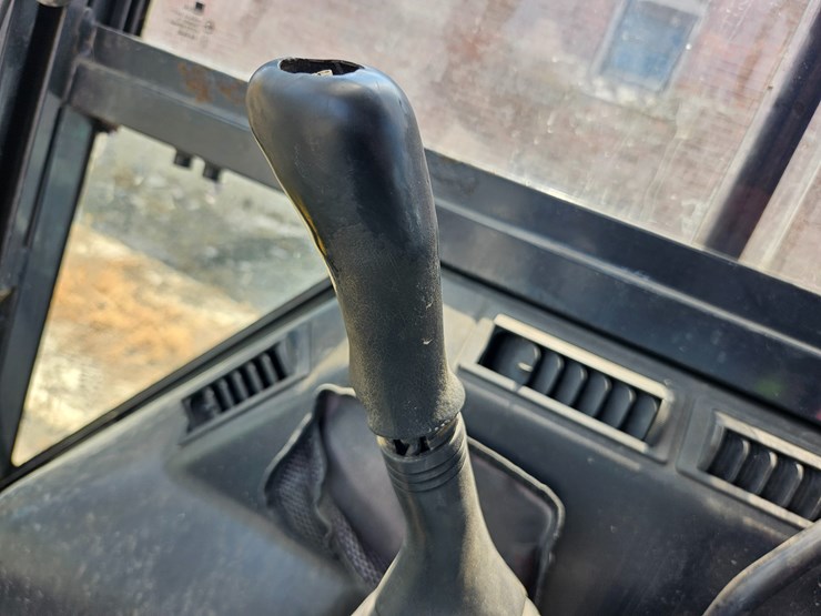 2018-komatsu-pc55mr-image-50