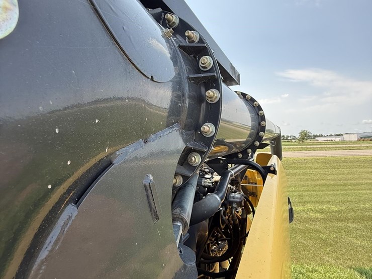new-holland-cr960-image-73