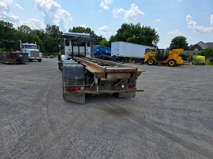 2012-kenworth-t800-image-27