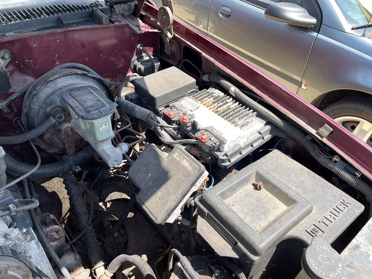 #1046-•-1996-chevrolet-truck-(has-wi-rebuilt-title)-image-36