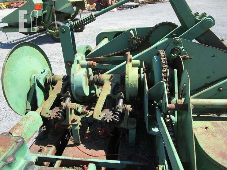 john-deere-24t-image-5