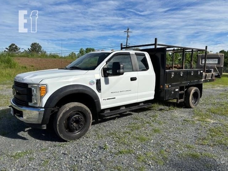2017-ford-f450-image-1