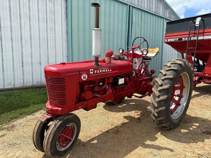 farmall-super-h-tractor-image-3