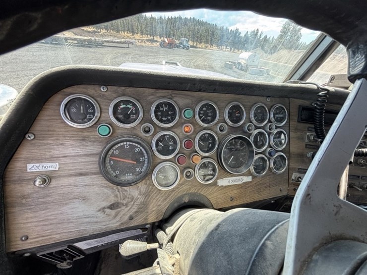 1996-western-star-4964f-image-21