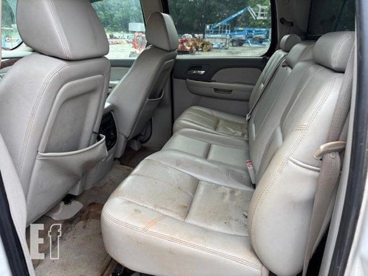 2008-chevrolet-avalanche-1500-image-14