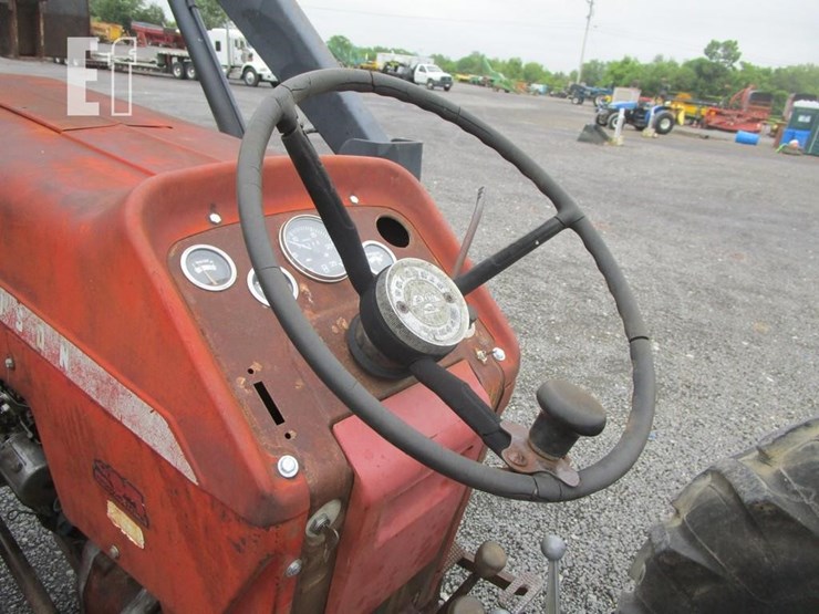 massey-ferguson-165-image-7