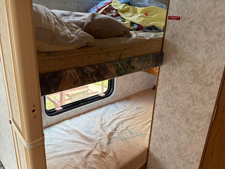 1998-jayco-eagle-25ft-camper-image-40